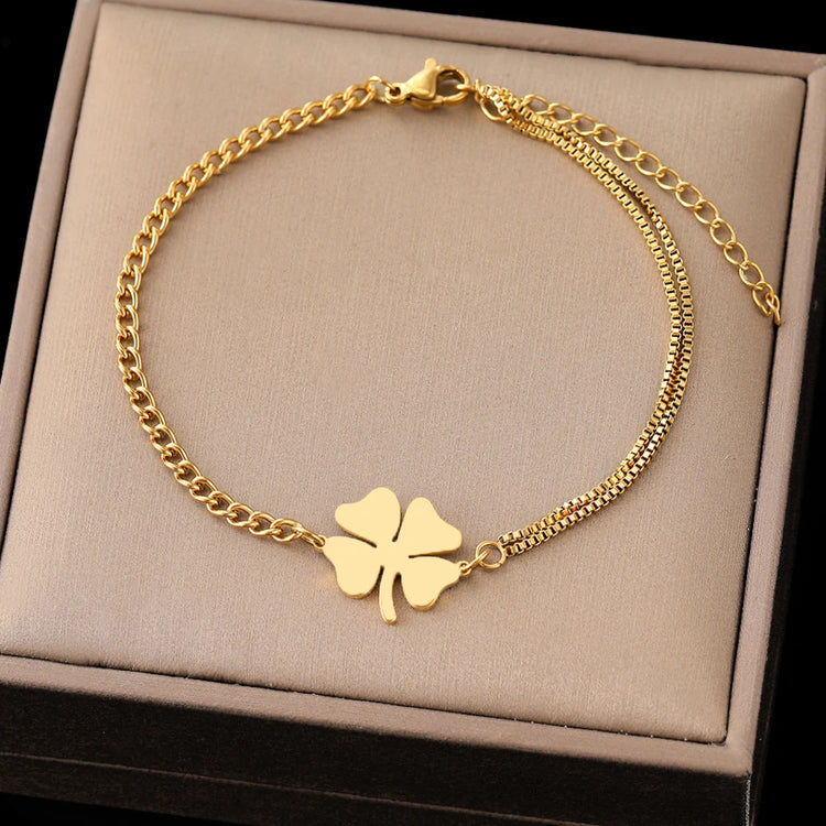 Lucky Clover Pendant Bracelet